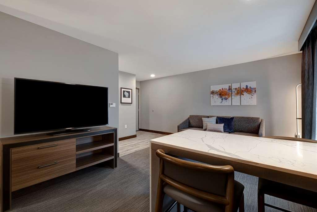 Homewood Suites By Hilton Oak Creek Milwaukee Room photo